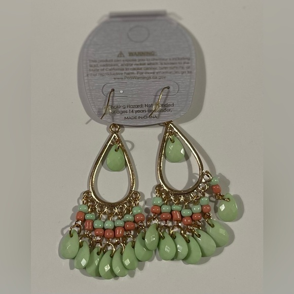 NWT Superstar Gold and Green Dangle Earrings - Picture 3 of 5